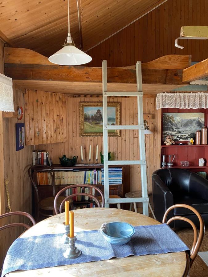 Rorbua Pa Toppoya Reine Buitenkant foto